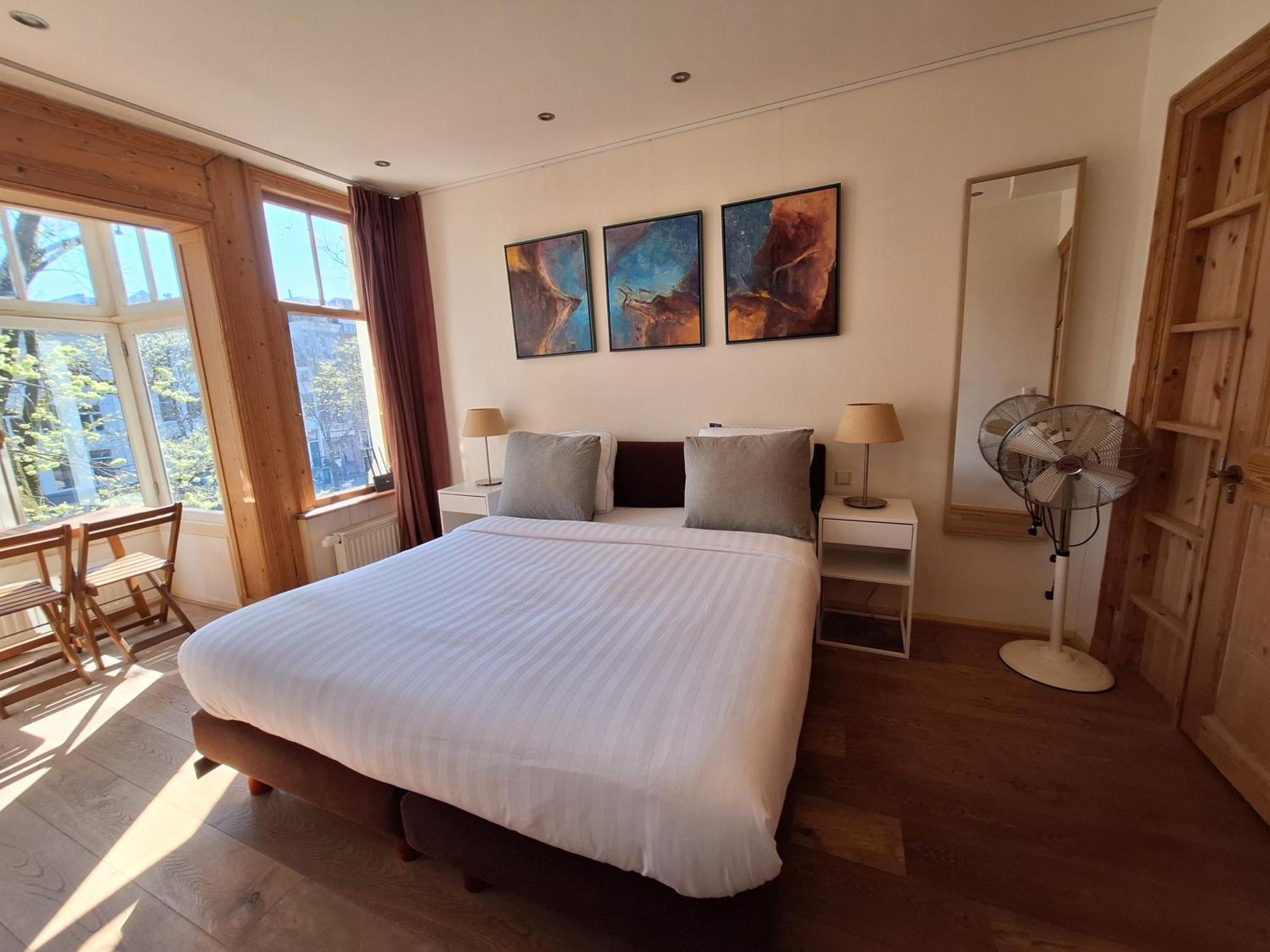A B&B Amsterdam Bagian luar foto